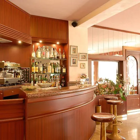Hotel Cristallo-3